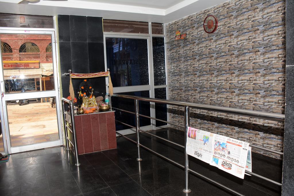 Hotel Nirmal Inn Bhubaneswar Eksteriør billede